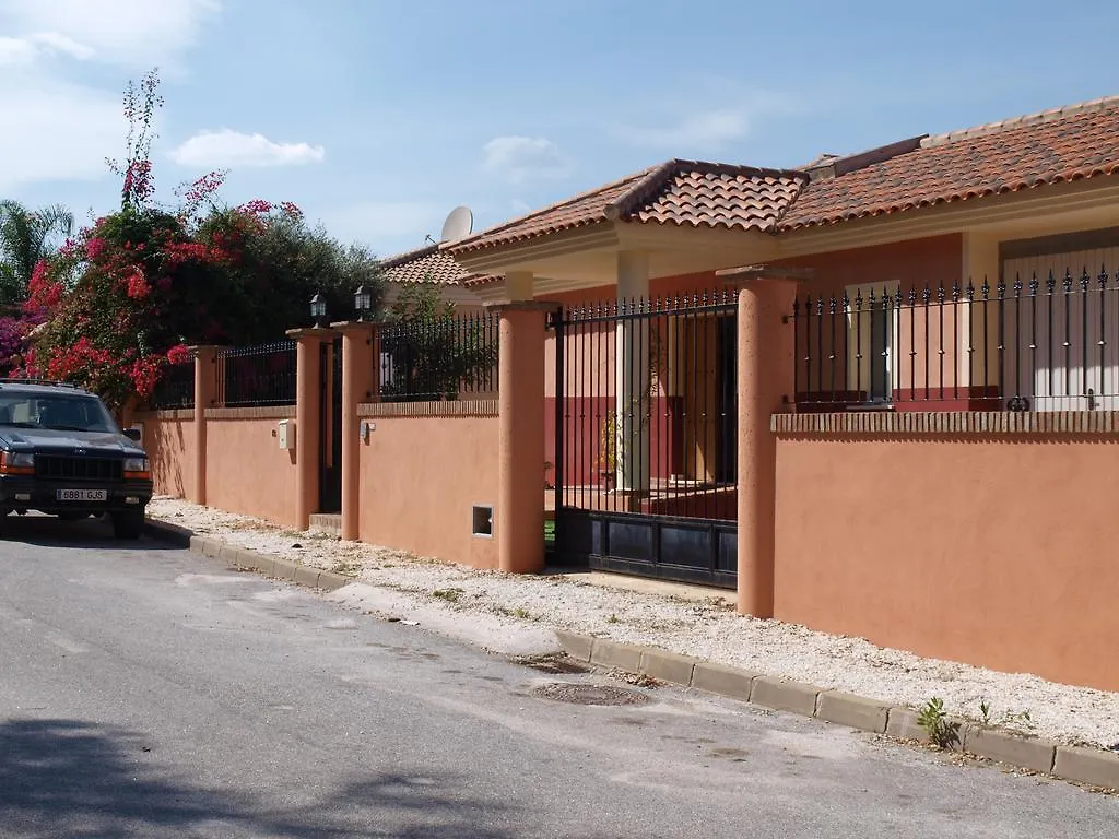 Alegranza Bed&Breakfast Coín