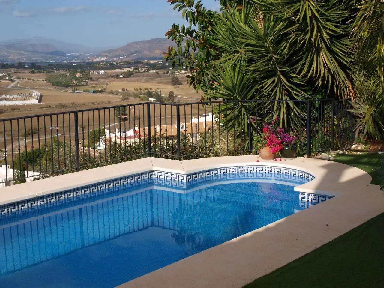Alegranza Bed&Breakfast Coín