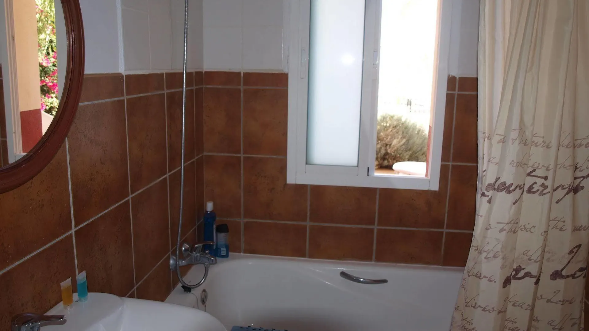 Alegranza Bed&Breakfast 3*, Coin Spain